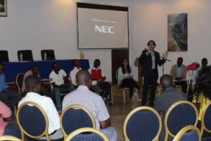Termina com sucesso o ciclo de Conferências “Desafios da Educação na África”, em Moçambique