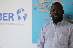 O delegado da FUNIBER na Guiné Equatorial visita a sede da Fundação na Espanha