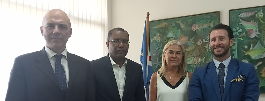 Diretor de Relações Institucionais da FUNIBER, Dr. Álvaro Durántez, visita sede em Cabo Verde
