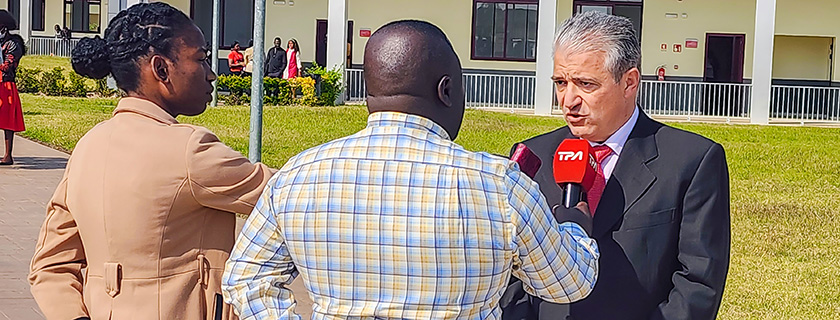 FUNIBER reafirma seu compromisso com a UNIC e a África em uma entrevista à Televisão Pública de Angola