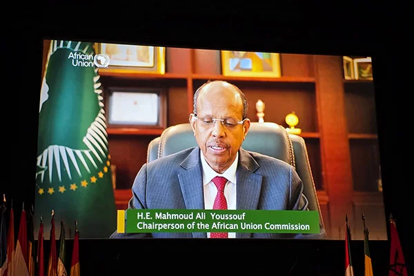 O presidente da Comissão da União Africana, S. Ex.ª Mahmoud Ali Youssouf, enviando uma mensagem institucional em comemoração ao Dia de África.