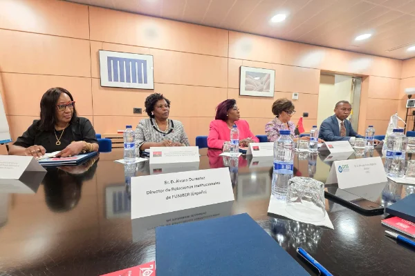 Visita da delegação angolana à Organização Ibero-Americana de Seguridade Social (OISS).