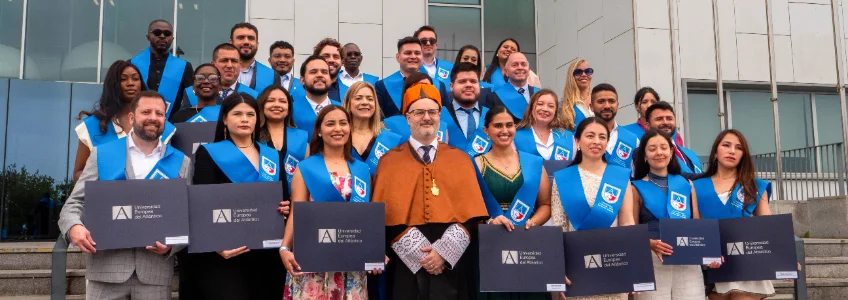 Estudantes de pós-graduação, bolseiros da FUNIBER, celebram em Santander a sua formatura na Universidade Europeia do Atlântico