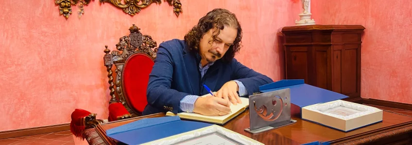 A Câmara Municipal de Nigüelas reconhece José Manuel Gil de Gálvez como «Filho Adotivo» pela sua trajetória e ligação cultural ao município